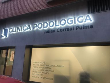 Clínica Podológica Julián Correal fachada